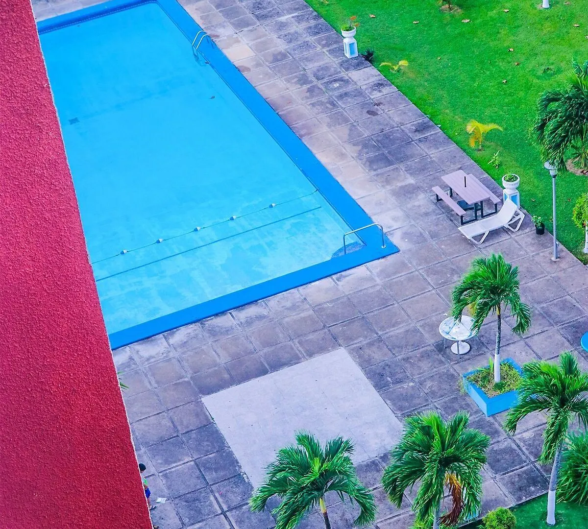 Otel Sky Blue Beach Studio At Turtle Tower Ocho Rios